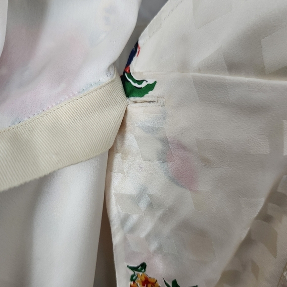 Tory Burch | 100% Silk Printed Wrap Dress with Belt in Ivory Tea Rose - Size 8 - Picture 8 of 16